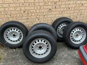 Nissan Navara wheels and brand new tyres