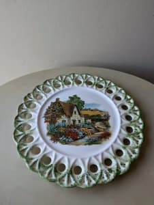 Retro Decorative Plate - Melba 