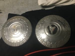Chrysler valiant hubcaps x2