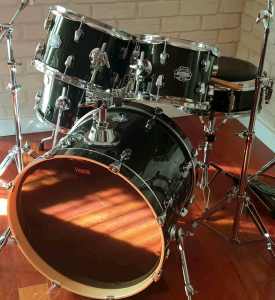 Ludwig Element Rocking Drum Kit