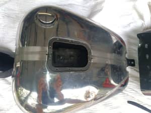 Harley Davidson CVO Breakout Tank and Fenders 2013 FXSBSE