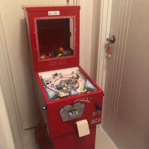 Arcade amusement pinball vending coin operated machine 