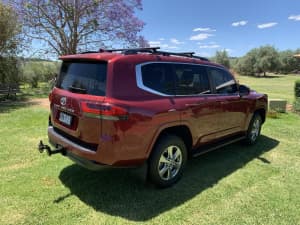 2022 TOYOTA LANDCRUISER LC300 VX (4x4) 10 SP AUTOMATED MANUAL 4D WAGON