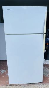 Westinghouse Fridge freezer. Large size 520 litre