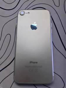 Like New Condition Apple iPhone 7 32GB Unlocked - Phonebot