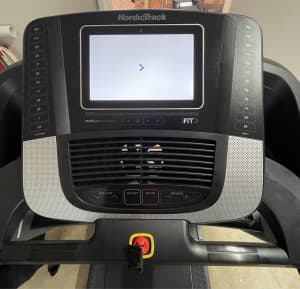 T8.5 Nordictrack Treadmill (near new) RRP $3,499