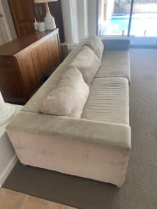 Living room couch/sofa
