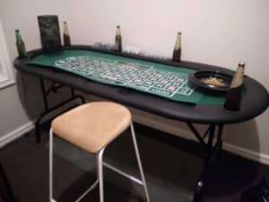 Entertainment size ROULETTE table perfect for partys 
