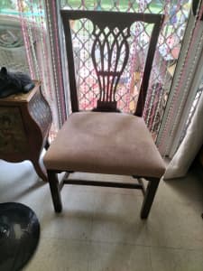 Beautifull vintage bedroom chair 