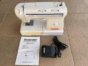 Sewing machine homemaker everyday complete, sewing machine,excellent