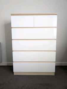 Chest of drawers/Tallboy
