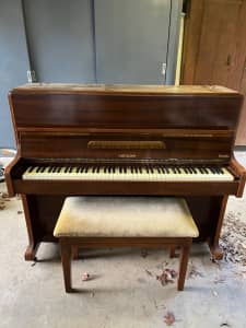 FREE PIANO....IN GREAT WORKING CONDITION....
