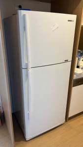 Samsung 434l fridge with controllable cooling