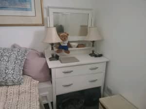 Vintage white dresser with retro antique mirror 2 drawers 