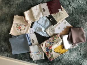 Assorted square tablecloths (13)
