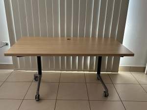 Office Desk Flip-Table