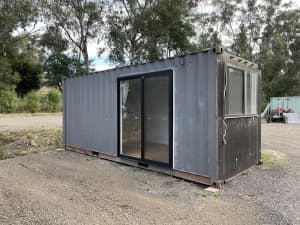 Shipping container room, bungalow, tiny house