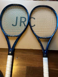 Tennis racket Yonex 2020 Ezone 98 41/4