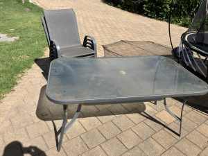 Free outdoor setting table and chairs