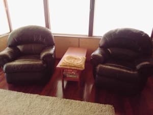 LEATHER RECLINERS X 2 - V. GD. COND.