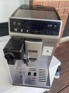 DeLonghi coffee machine.