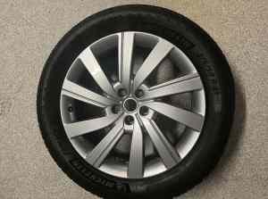 Range Rover wheels (includes tyres)