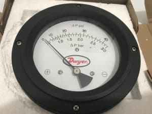 vintage boxed dwyer pressure gauge