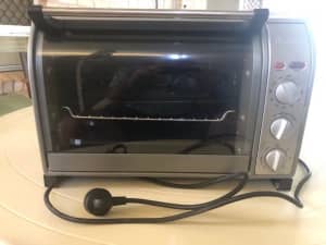 OVEN BENCH TOP BREVILLE TOAST AND ROAST