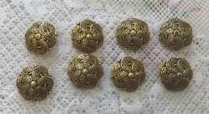 8. VINTAGE UNIQUE 8 GOLD/BLACK ROUND SHANK BUTTONS USED