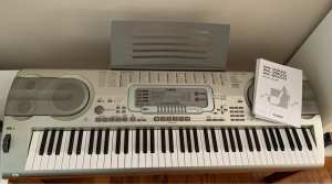 Casio keyboard WK-3300