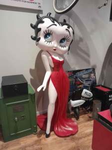 Life size Gorgeous Collectable Betty Boop Statue!