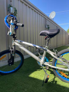 $25 Small Medium Bicycle, also 2 FREE Small Kid Cycle Thomas Scooter
