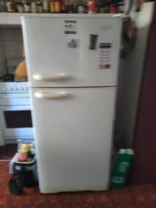 Kelvinator OpalN360 Fridge Freezer