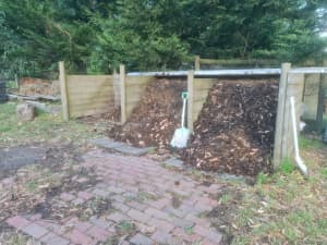 Manure. free composted horse manure, can load for you