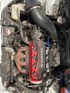Honda Civic engine and gearbox