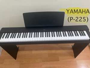Digital Piano Yamaha (P-225) Model