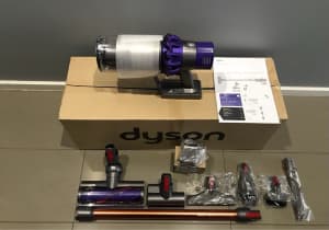 DYSON V10 ANIMAL CORD FREE VACUUM CLEANER BRAND NEW IN BOX