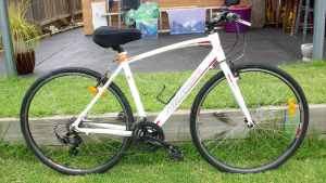 Quality MERIDA - Speeder 10 Flat Bar Road Bike.