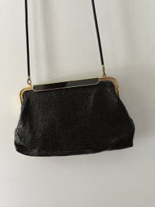 Black Glomesh crossbody handbag gold clasp vintage retro 1960s 1970s