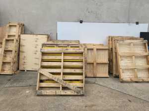 Free Pallets pick up only