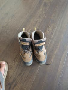 Hiking boots Hi-Tec 