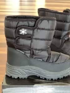 Kids snow boots waterproof size EU 31/32