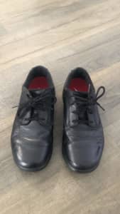Ascent girls black school shoes size US 4