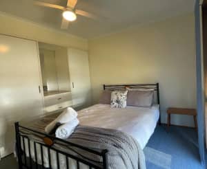 Room for rent available end of July