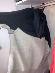Brand new Nike Tech fleece hoodie L