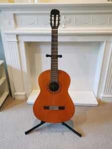 Classical Guitar in Excellent Condition