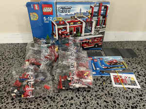 Lego Fire Station #7208 - Brand New