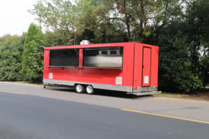 Last minute sale 7 meters food van food trailer truck caravan cart