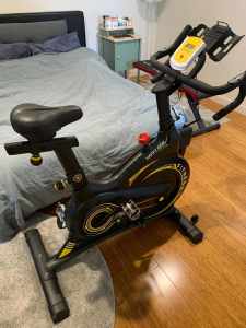 Home gyme equipments (bike, adjustable dumbbell set, adjustable bench)