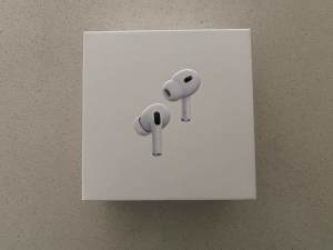 EXCELLENT condition, Apple AirPods Pro (2nd Generation, CURRENT model)